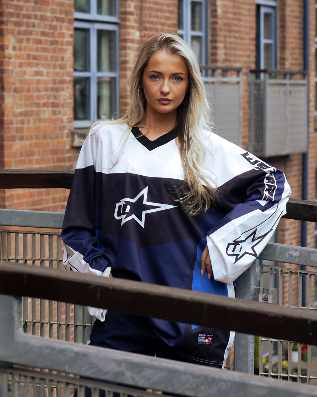 Sterick Nova: Oversized Navy & White Streetwear Jersey